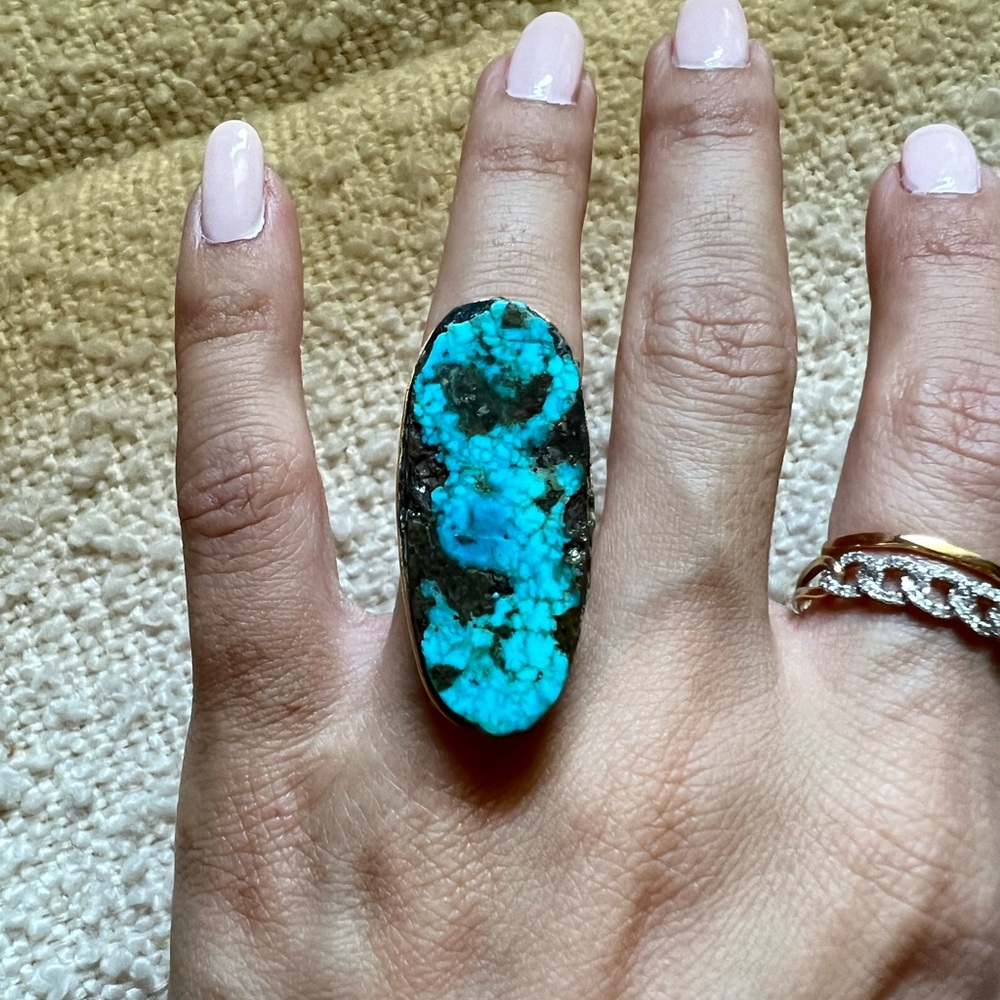 18k Solid Gold Ring - image 1